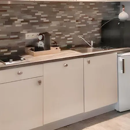 Charming House In With Shared Pool