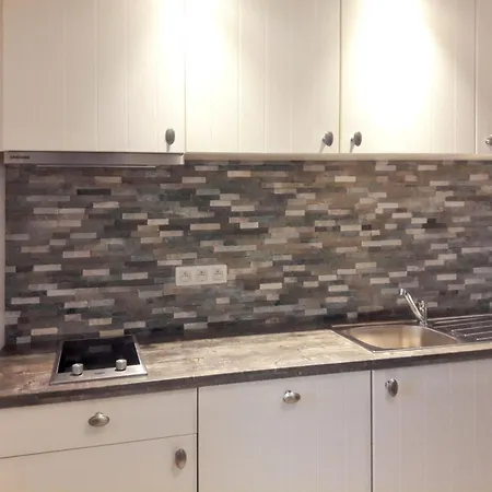 Charming House In With Shared Pool *