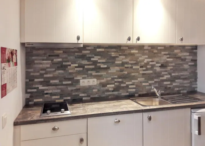 Charming House In With Shared Pool *