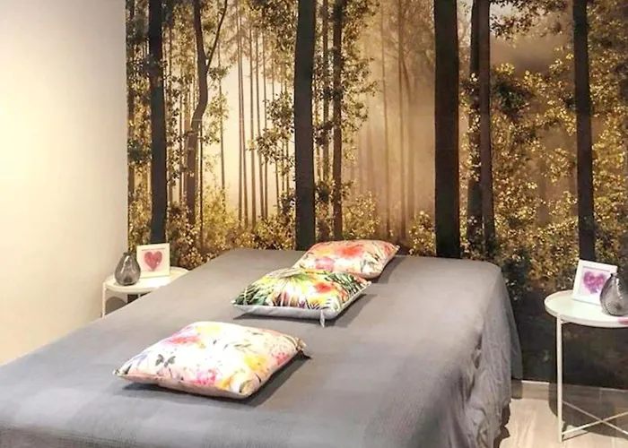 Charming House In With Shared Pool *